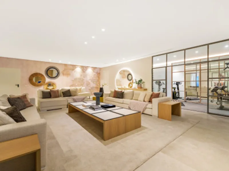 5 Bedroom Detached Villa in Nueva Andalucía