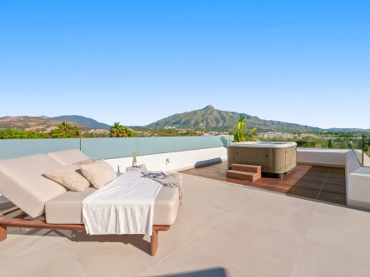 5 Bedroom Detached Villa in Nueva Andalucía