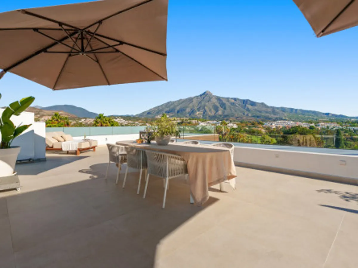 5 Bedroom Detached Villa in Nueva Andalucía