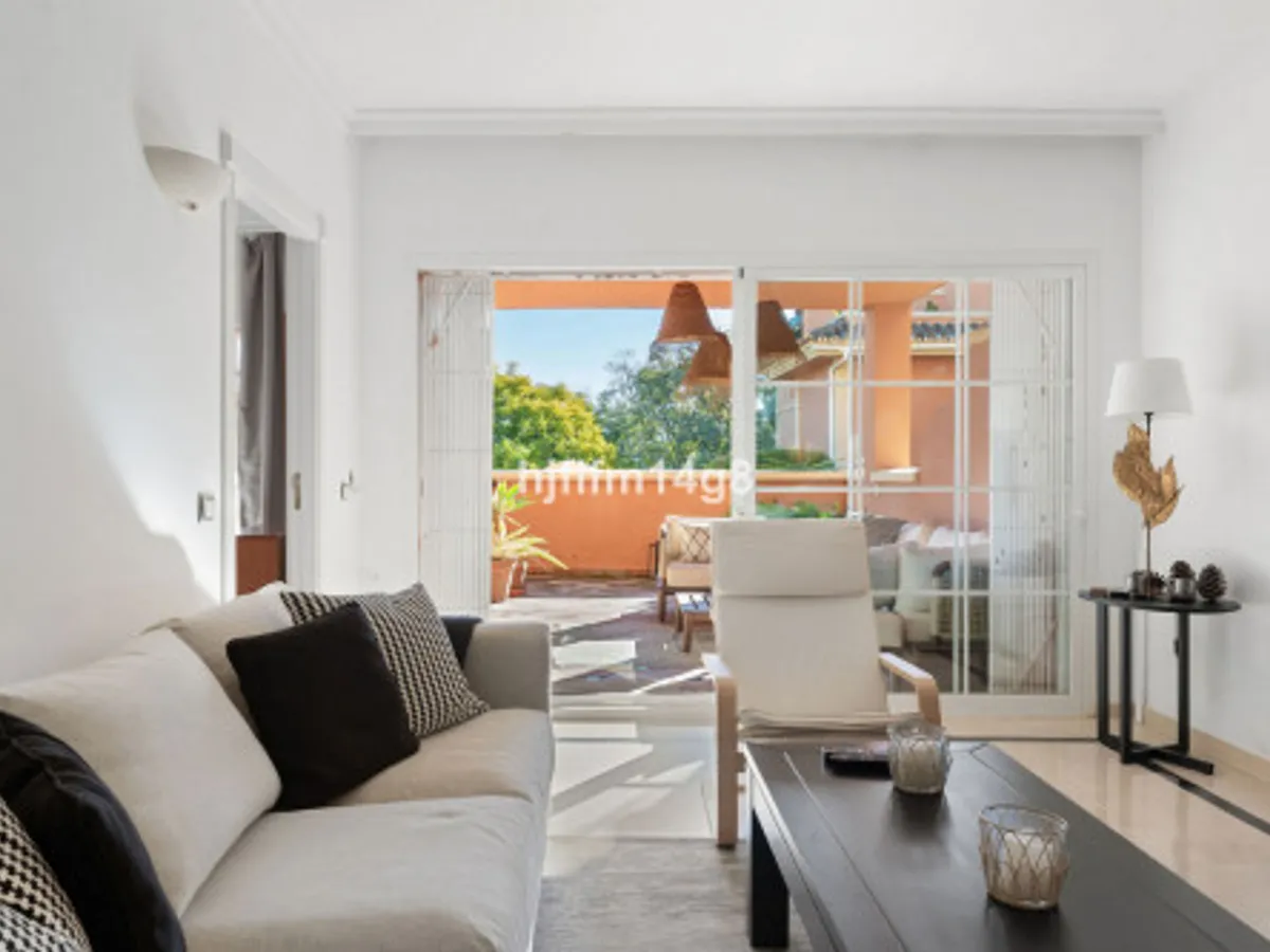 4 Bedroom Ground Floor Apartment in Nueva Andalucía