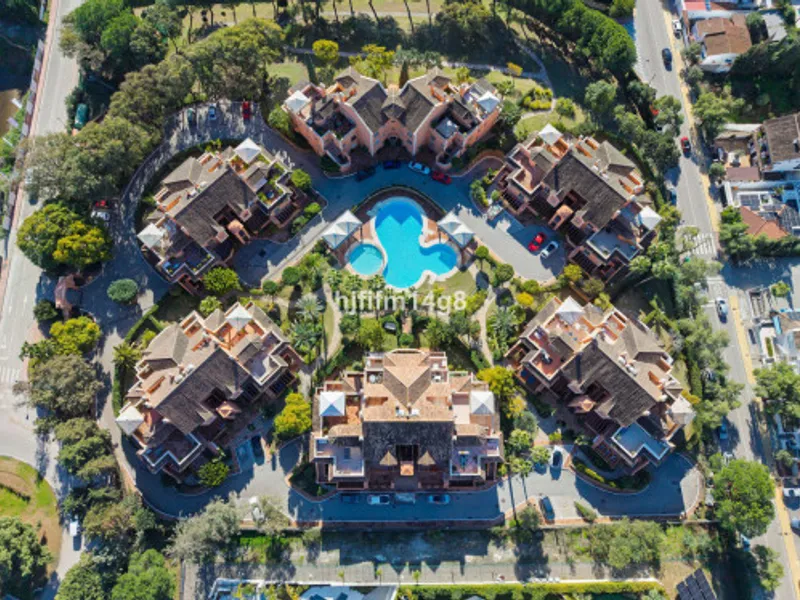 4 Bedroom Ground Floor Apartment in Nueva Andalucía