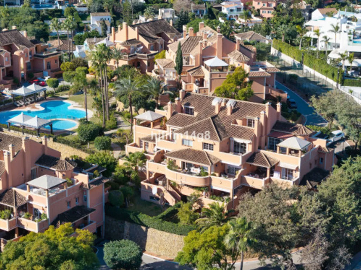 4 Bedroom Ground Floor Apartment in Nueva Andalucía