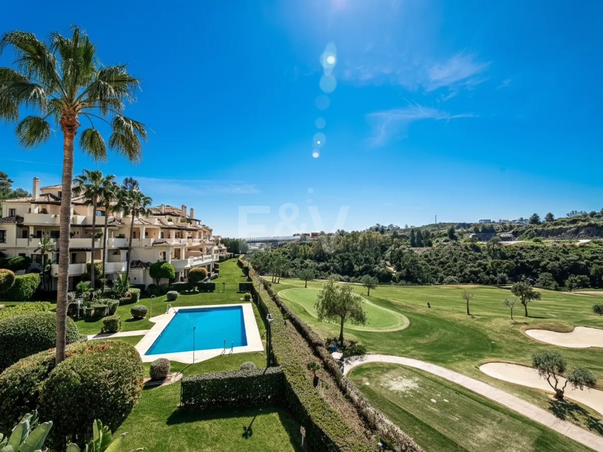 Golfside Elevated Groundfloor Apartment with Mountain Views and Resort-Style Amenities