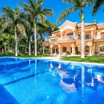 Turnkey Luxury Villa in Guadalmina, Golfside, Within Walking Distance of the Beach 13