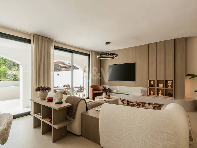 Ibicenco-Style Beachside Townhouse with Private Heated Pool and Indoor-Outdoor Living