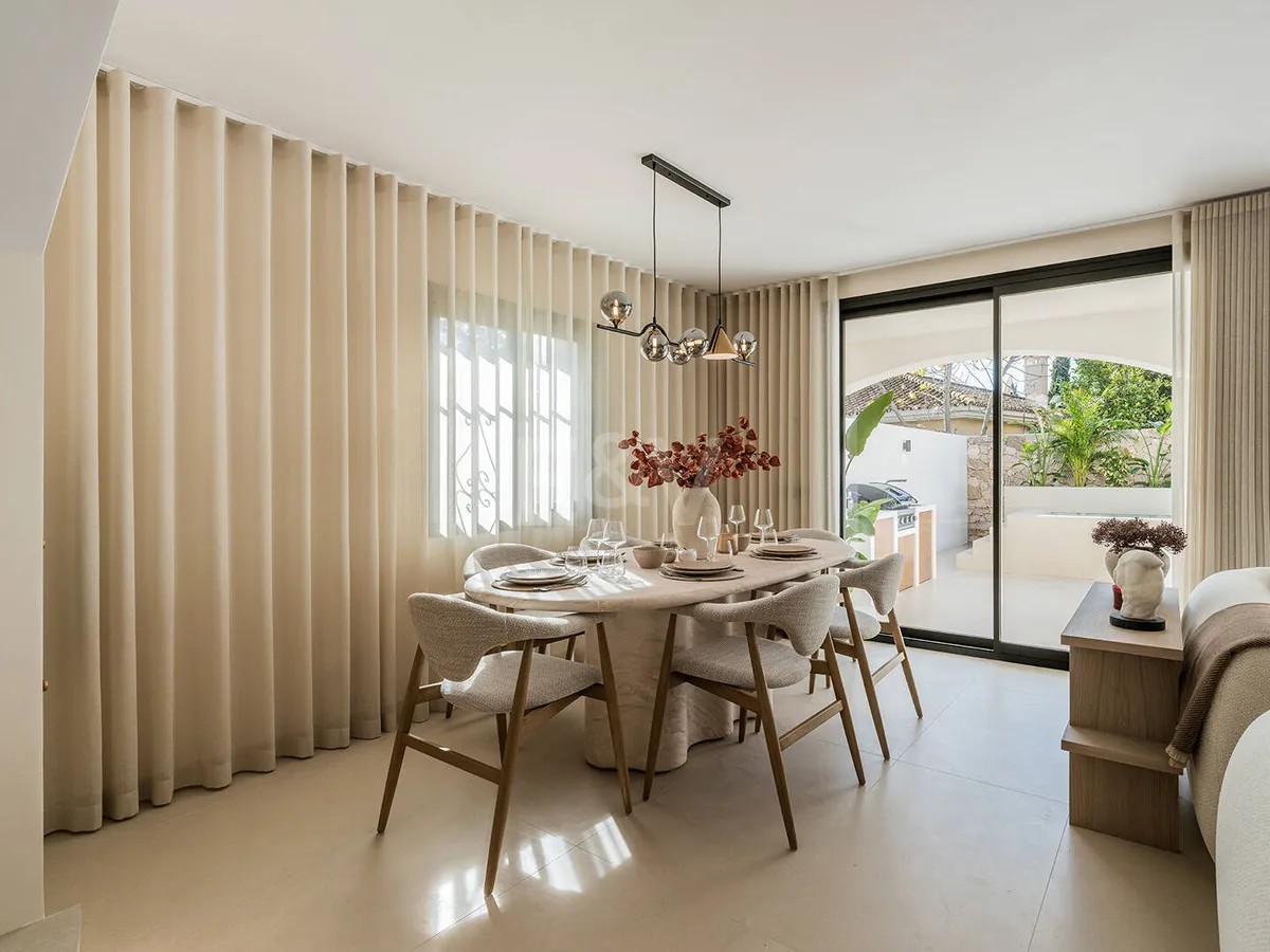 Ibicenco-Style Beachside Townhouse with Private Heated Pool and Indoor-Outdoor Living