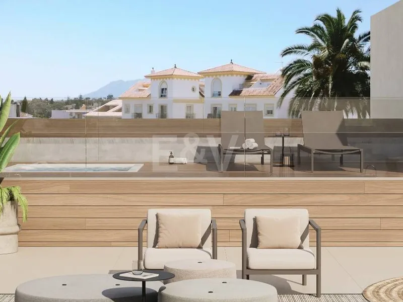 Contemporary Penthouse with Private Rooftop and Jacuzzi in San Pedro Playa