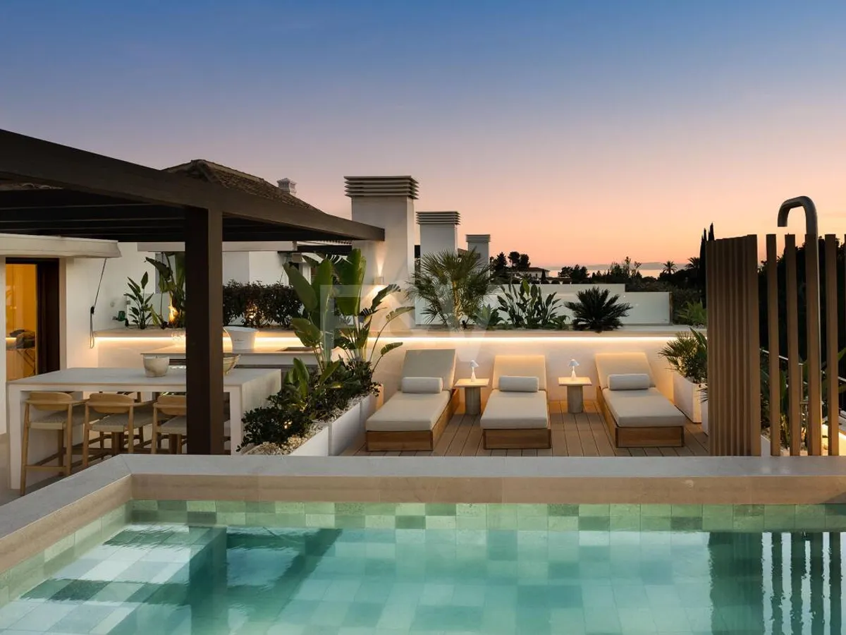 Stunning Duplex Penthouse on Marbella's Golden Mile