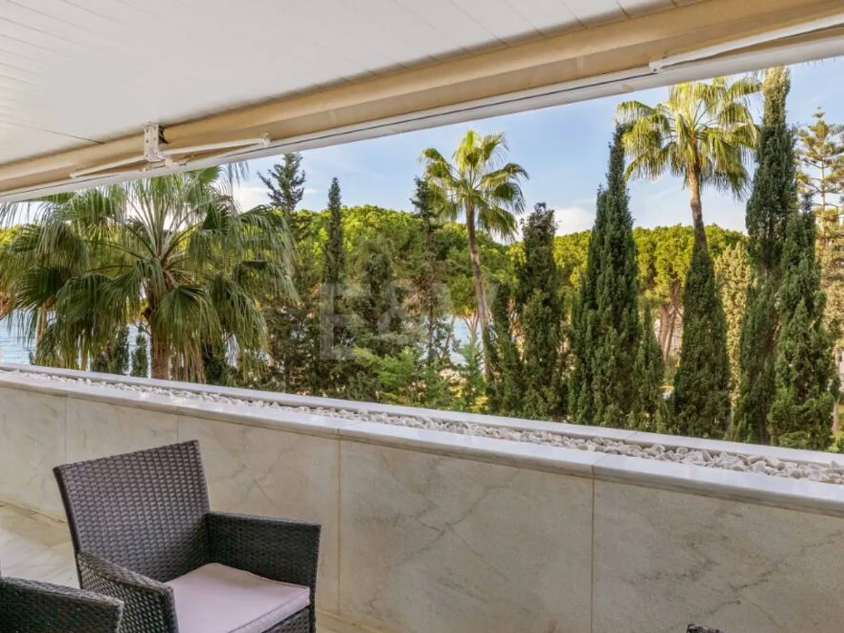 Beachfront Apartment With Direct Promenade Access in a Premium Residential Complex