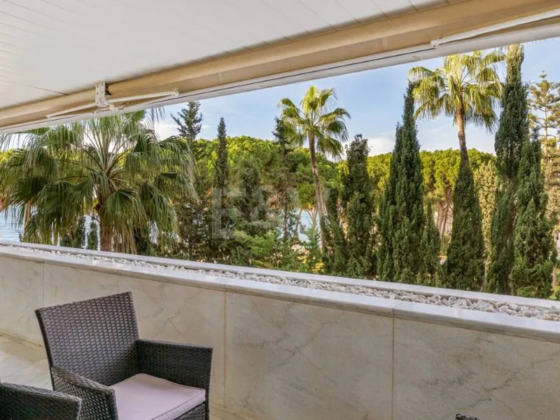 Beachfront Apartment With Direct Promenade Access in a Premium Residential Complex