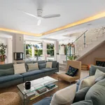 Contemporary Family Villa with Mediterranean Lifestyle 4