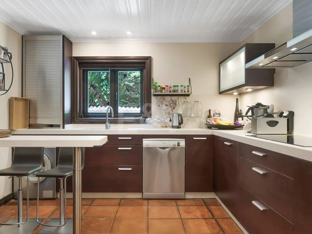 Private Solar-Powered Wooden Villa in Elviria — Flat Garden, Pool & Office Suite