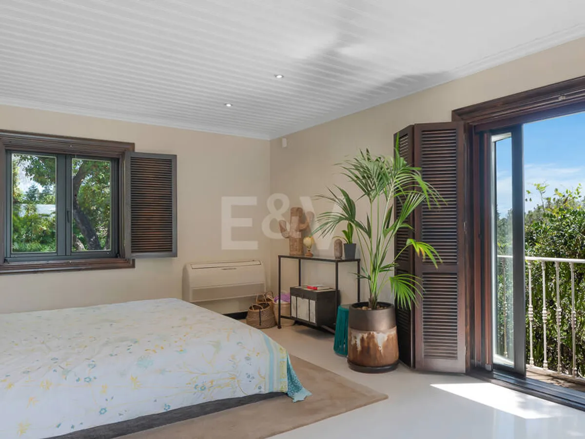 Private Solar-Powered Wooden Villa in Elviria — Flat Garden, Pool & Office Suite