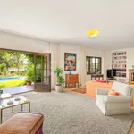 Andalusian-Style Villa on a Generous Plot Near Marbella Centre 3