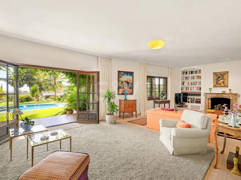 Andalusian-Style Villa on a Generous Plot Near Marbella Centre
