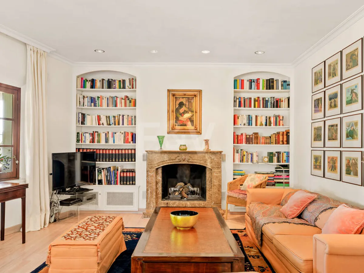 Andalusian-Style Villa on a Generous Plot Near Marbella Centre