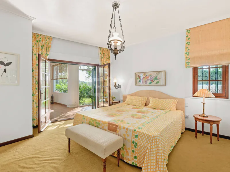 Andalusian-Style Villa on a Generous Plot Near Marbella Centre