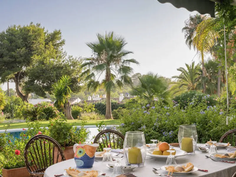 Andalusian-Style Villa on a Generous Plot Near Marbella Centre