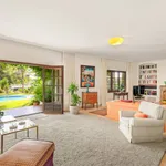 Andalusian-Style Villa on a Generous Plot Near Marbella Centre 14