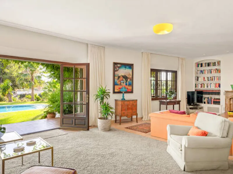 Andalusian-Style Villa on a Generous Plot Near Marbella Centre