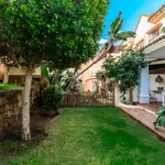 Corner Townhouse with Garden and Independent apartment 2