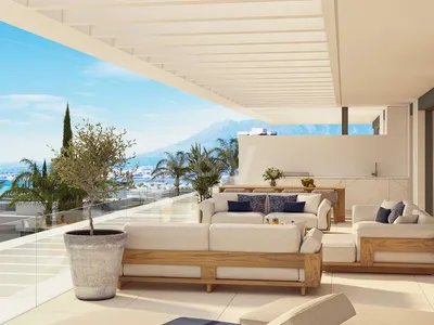 Southeast-Facing Apartment in Luxury Resort Community