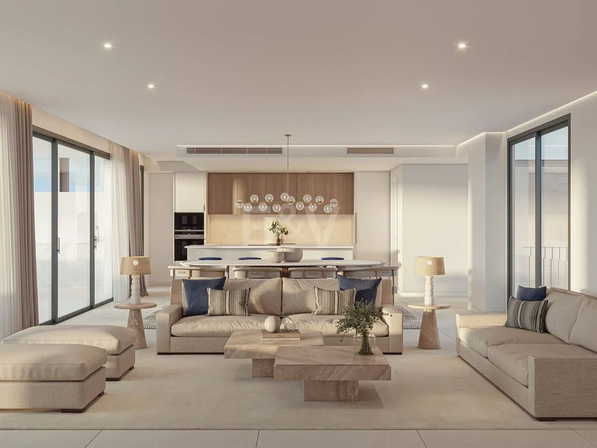 Southeast-Facing Apartment in Luxury Resort Community