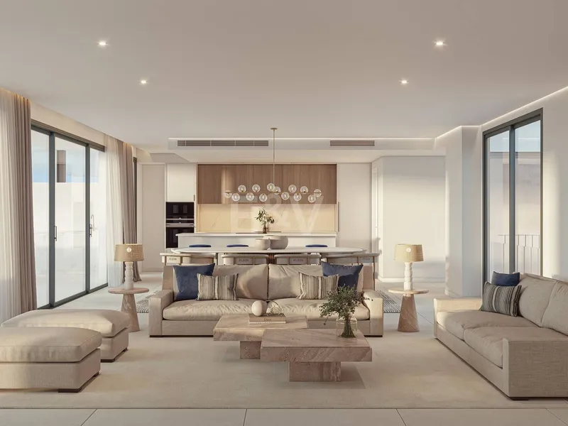 Southeast-Facing Apartment in Luxury Resort Community