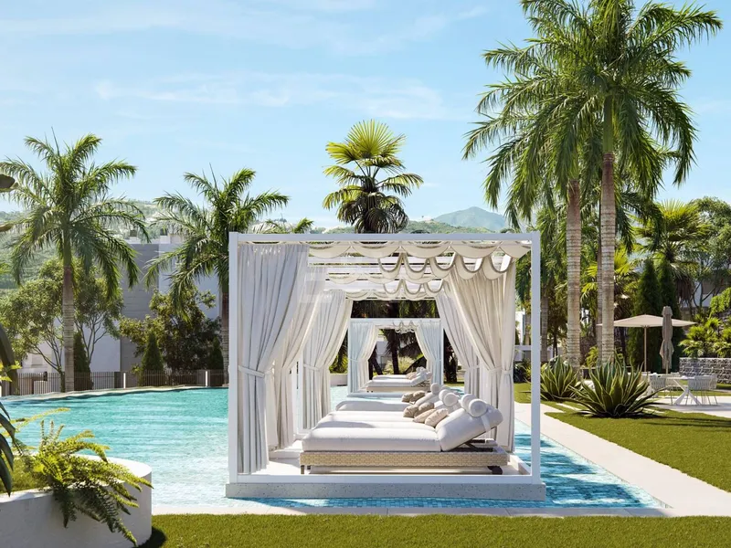 Southeast-Facing Apartment in Luxury Resort Community