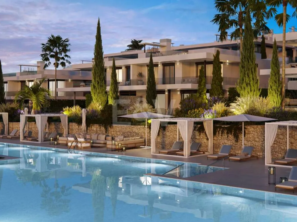 Southeast-Facing Apartment in Luxury Resort Community