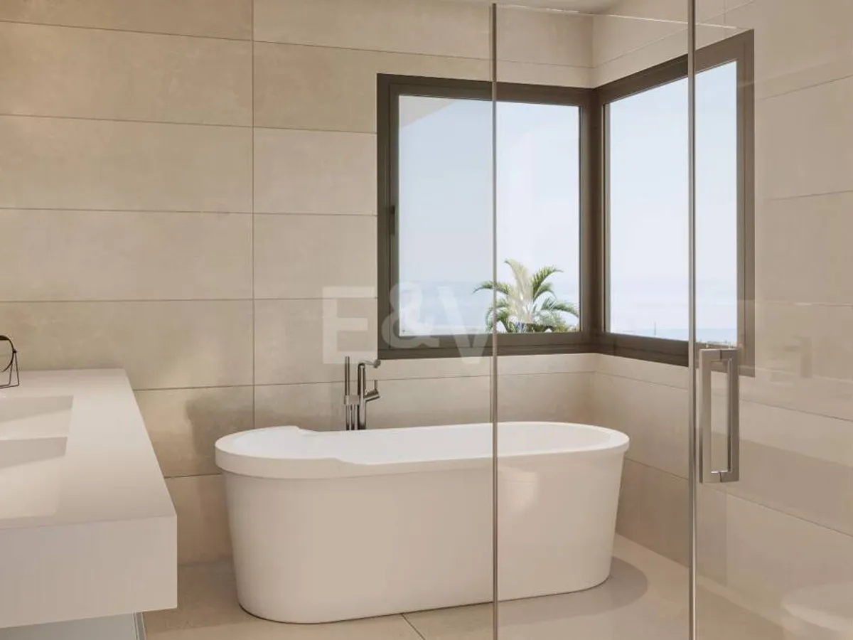 Southeast-Facing Apartment in Luxury Resort Community