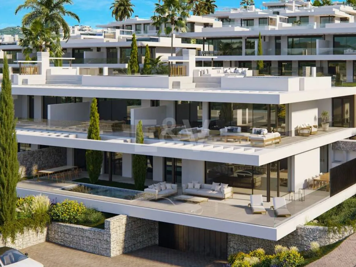 Southeast-Facing Apartment in Luxury Resort Community