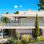 Southeast-Facing Apartment in Luxury Resort Community 14