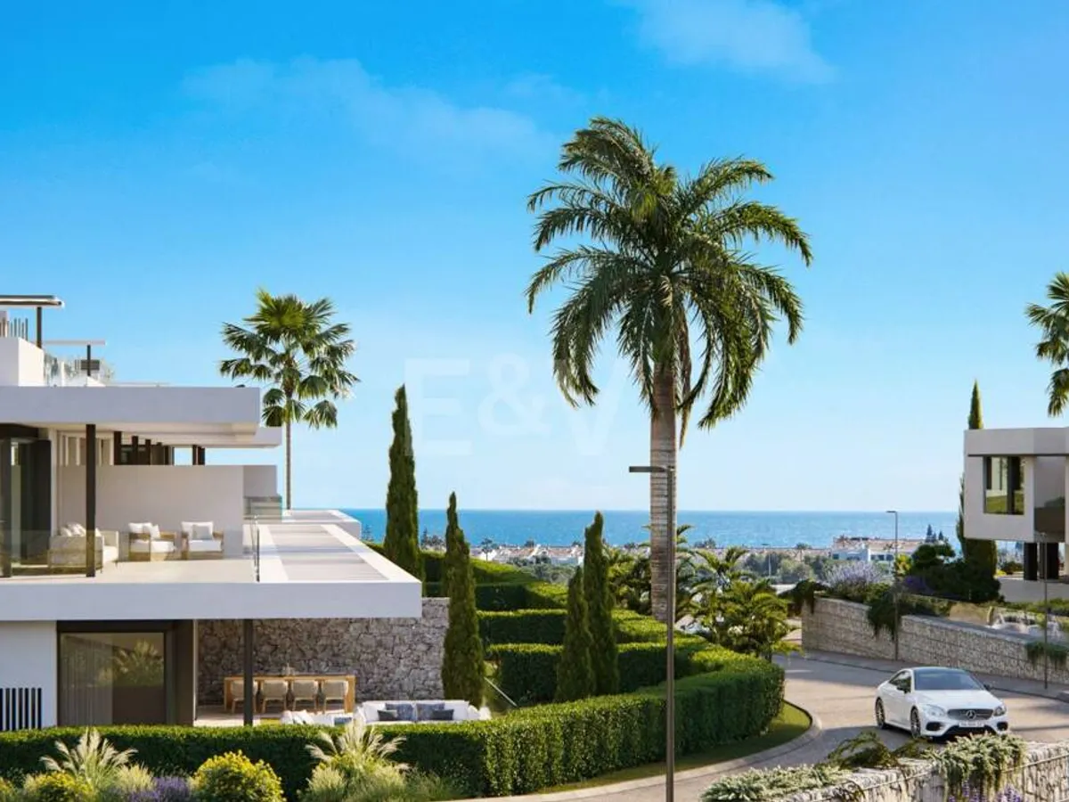 Southeast-Facing Apartment in Luxury Resort Community