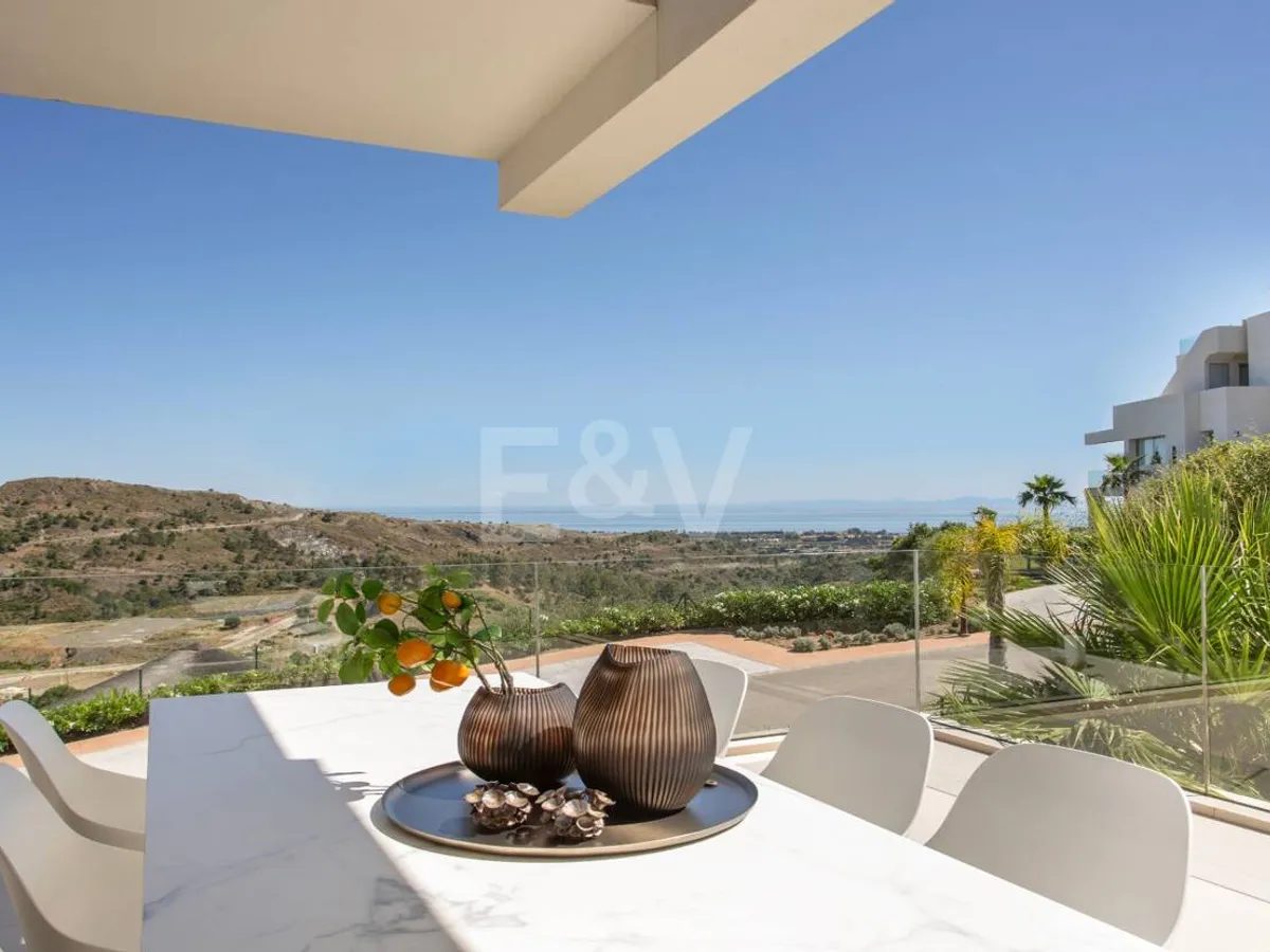Contemporary Apartment with Panoramic Sea and Mountain Views