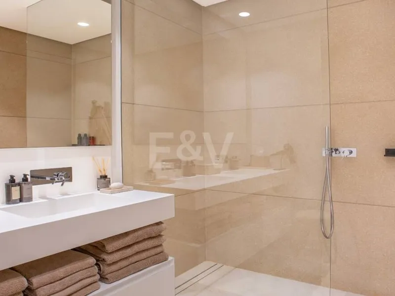 Contemporary Apartment with Panoramic Sea and Mountain Views