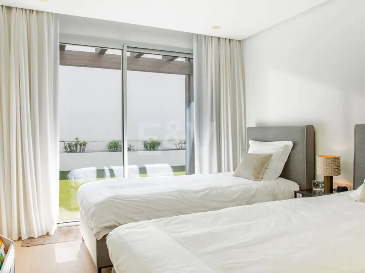 Contemporary Apartment with Panoramic Sea and Mountain Views