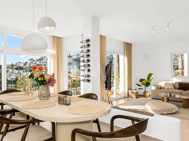 Elegant townhouse with panoramic views in gated community