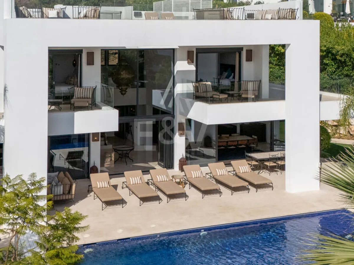 Contemporary Villa with Breathtaking Views in Gated Community