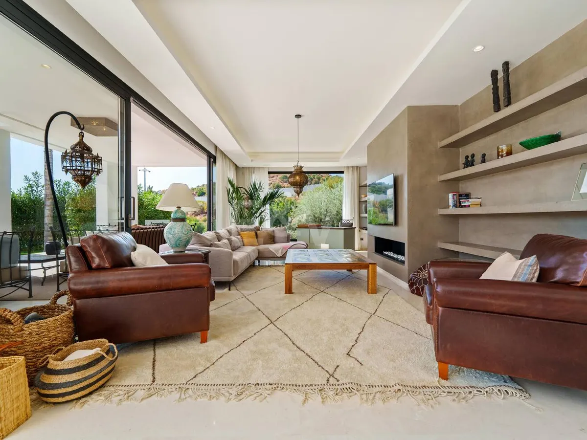 Contemporary Villa with Breathtaking Views in Gated Community