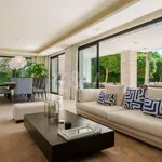 Contemporary Villa in Gated Community in Nueva Andalucía 6