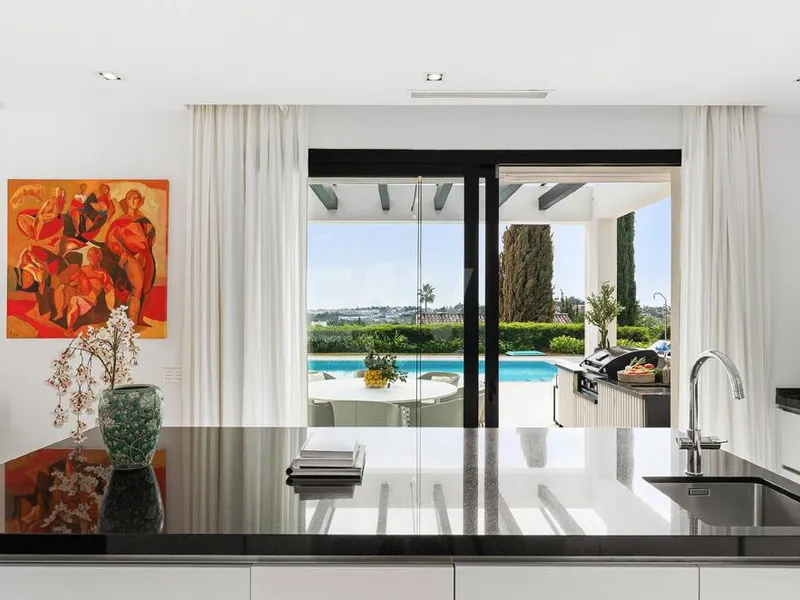 Stunning villa with panoramic views in Los Naranjos Golf area