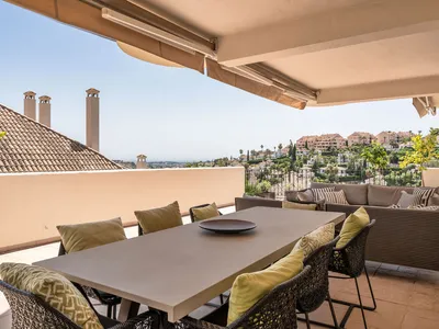 4 Bedroom Duplex in Nueva Andalucía