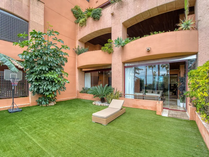 2 Bedroom Ground Floor Apartment in Nueva Andalucía