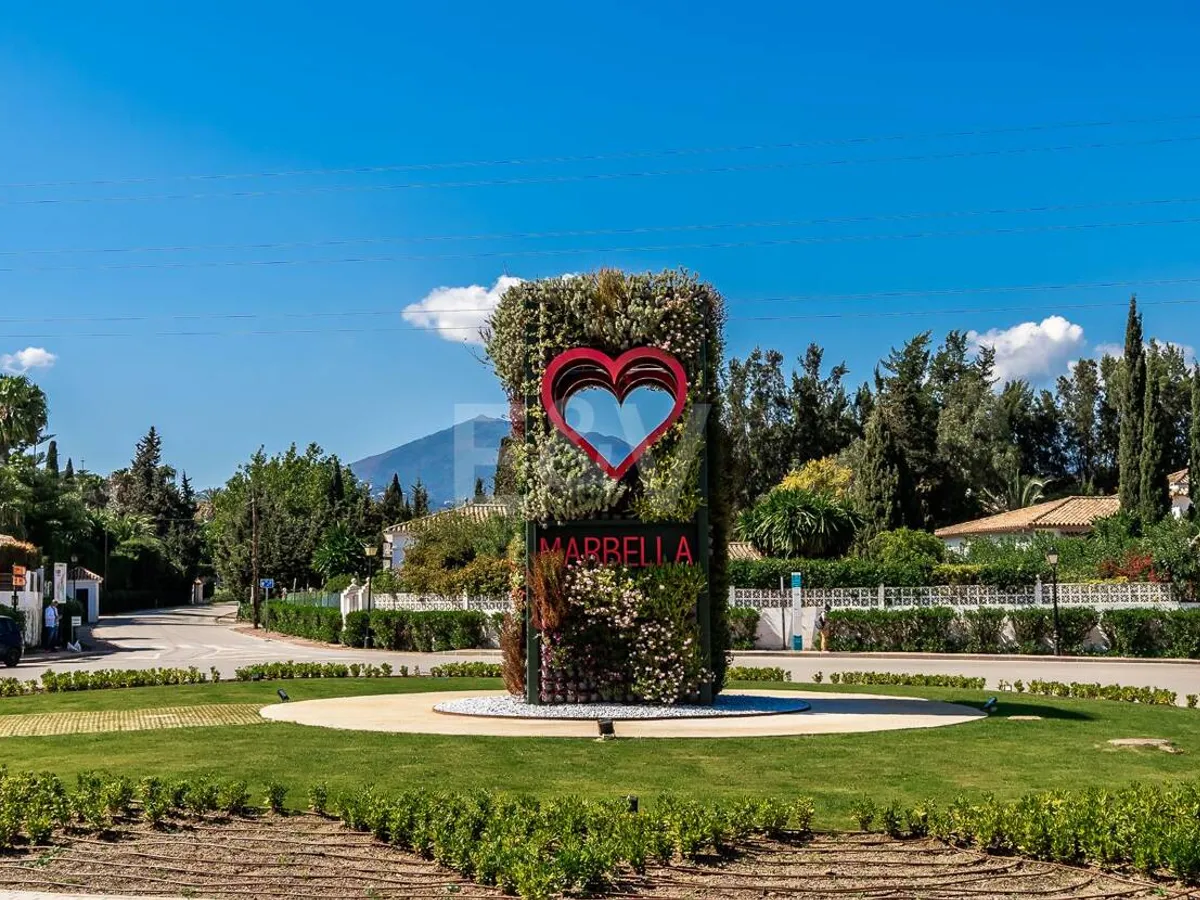 Exceptional Townhouse in Marbella’s Prime Location