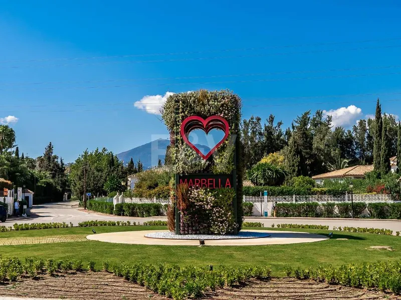 Exceptional Townhouse in Marbella’s Prime Location