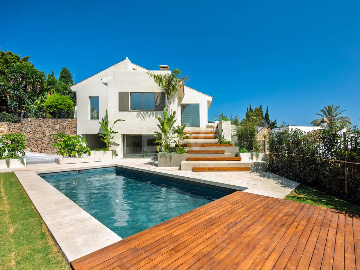 Elegant Villa within the best Golf Valleys of Marbella