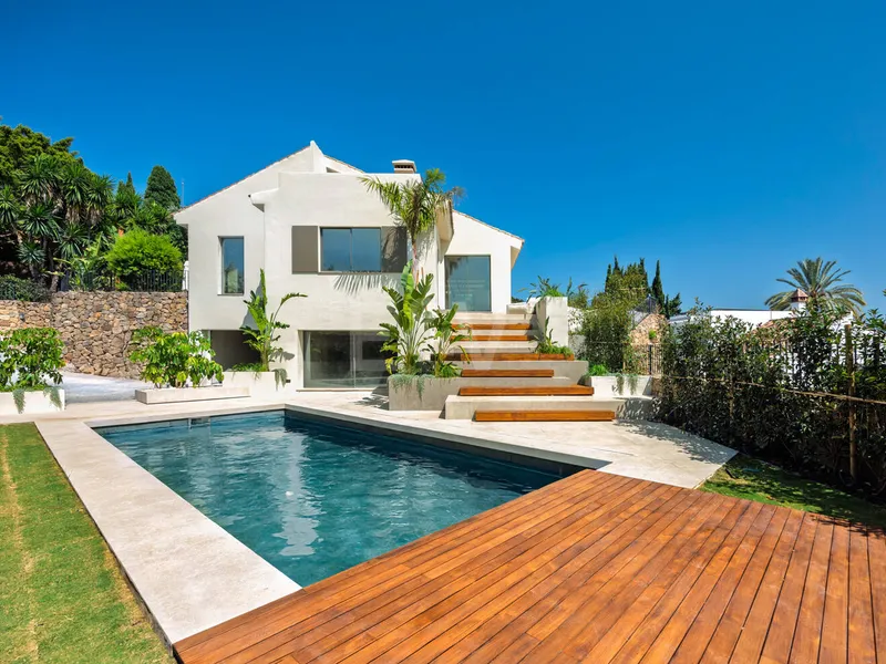 Elegant Villa within the best Golf Valleys of Marbella