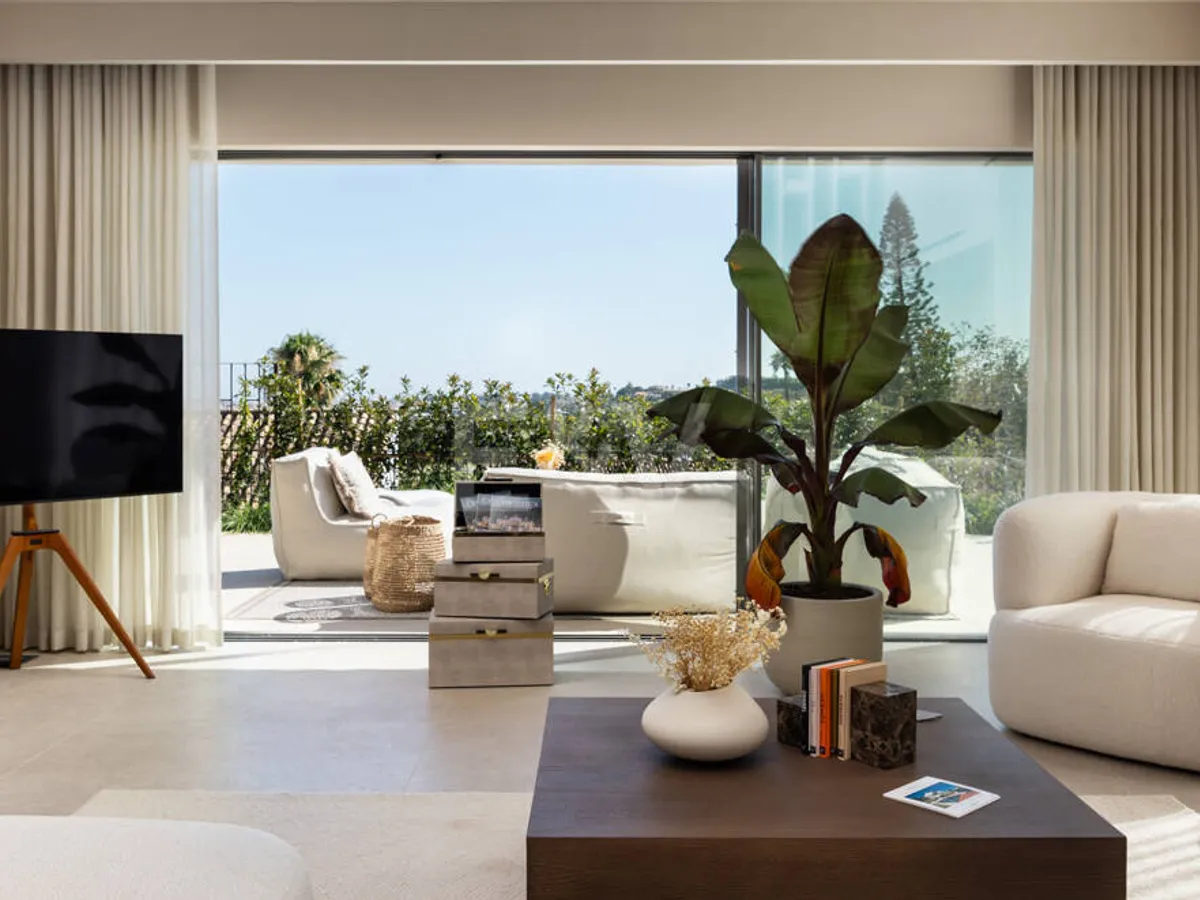 Elegant Villa within the best Golf Valleys of Marbella