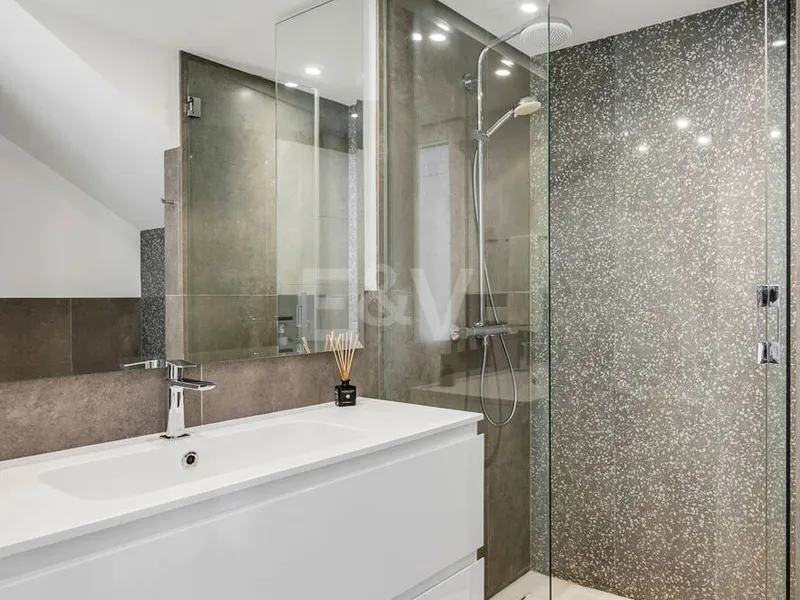 Contemporary Luxury Villa with Sea and Mountain Views